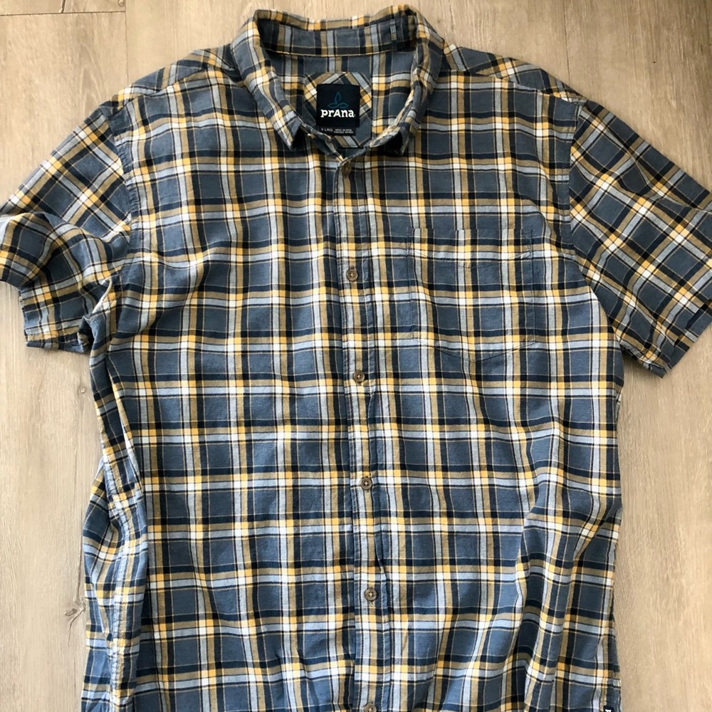 Prana, S.S. Button Up Shirt, XL, VGUC